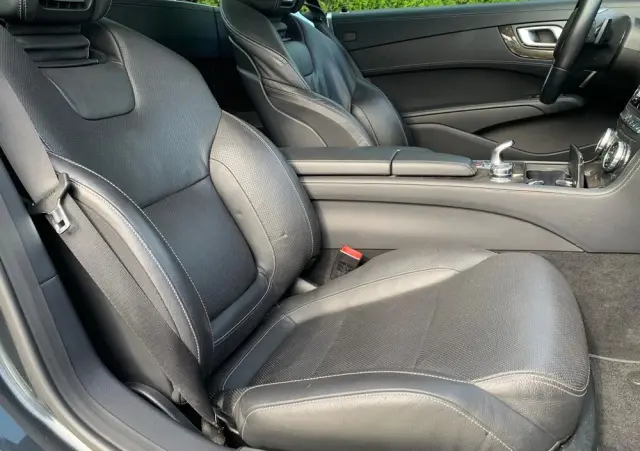 MERCEDES-BENZ SL 500 7G-TRONIC