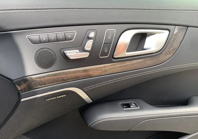 MERCEDES-BENZ SL 500 7G-TRONIC