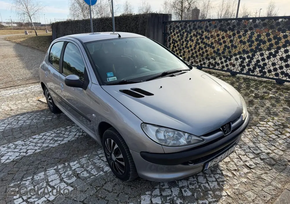 PEUGEOT 206 HDi eco 70 Filou