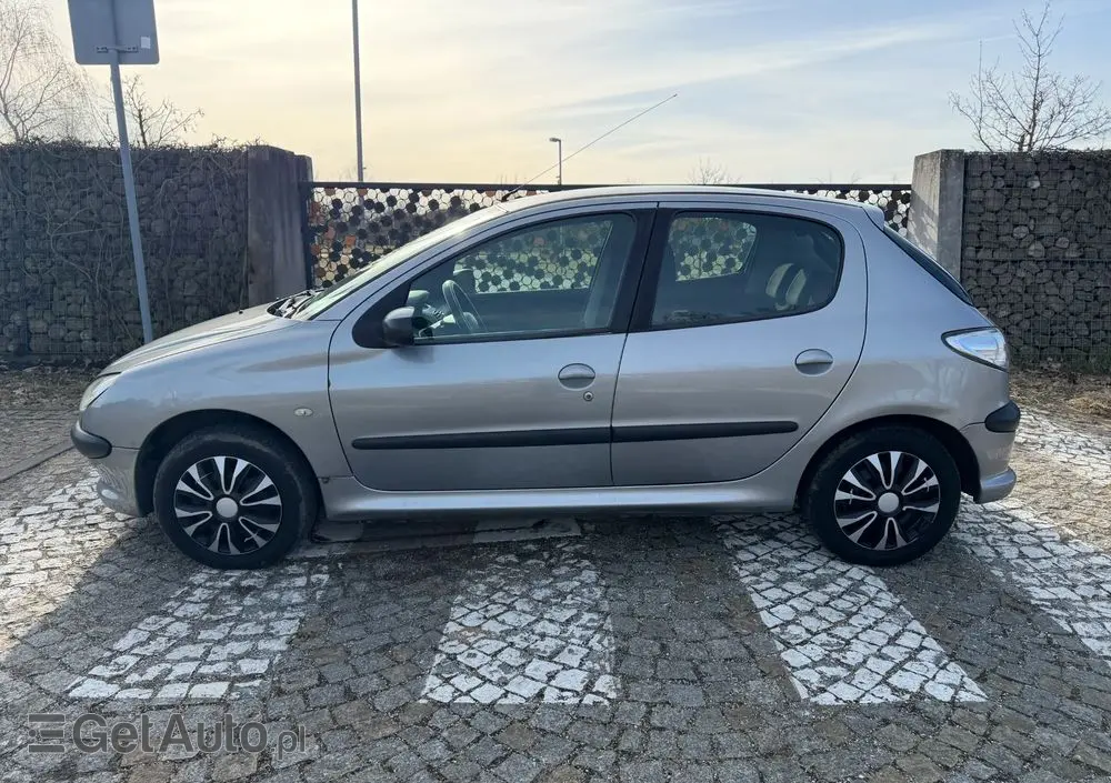 PEUGEOT 206 HDi eco 70 Filou