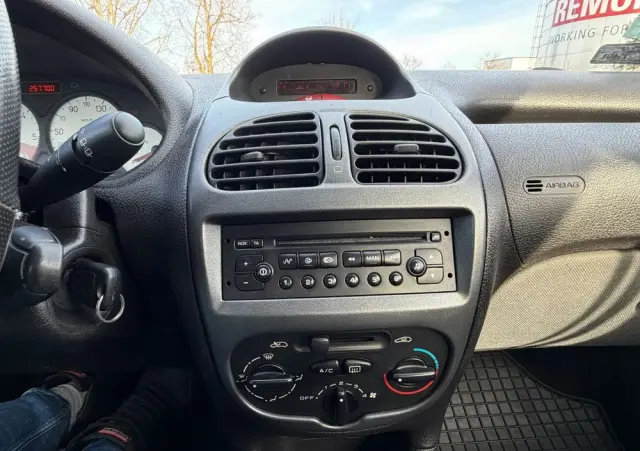 PEUGEOT 206 HDi eco 70 Filou