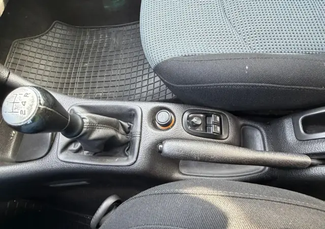 PEUGEOT 206 HDi eco 70 Filou