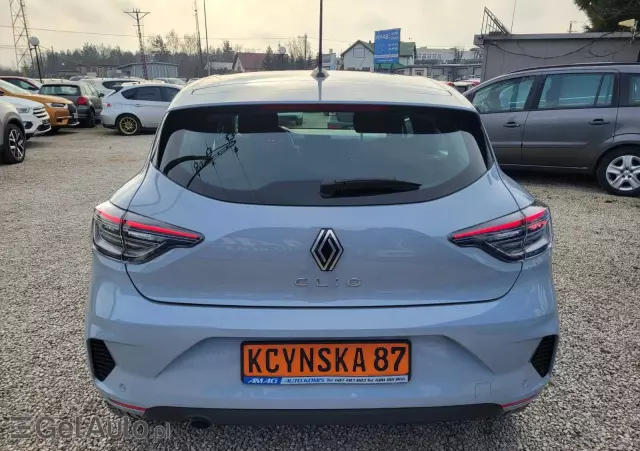 RENAULT Clio BLUE dCi 100 EVOLUTION