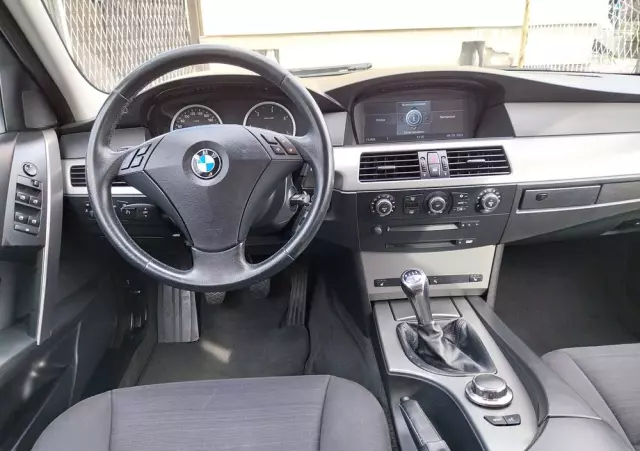 BMW Seria 5 525d