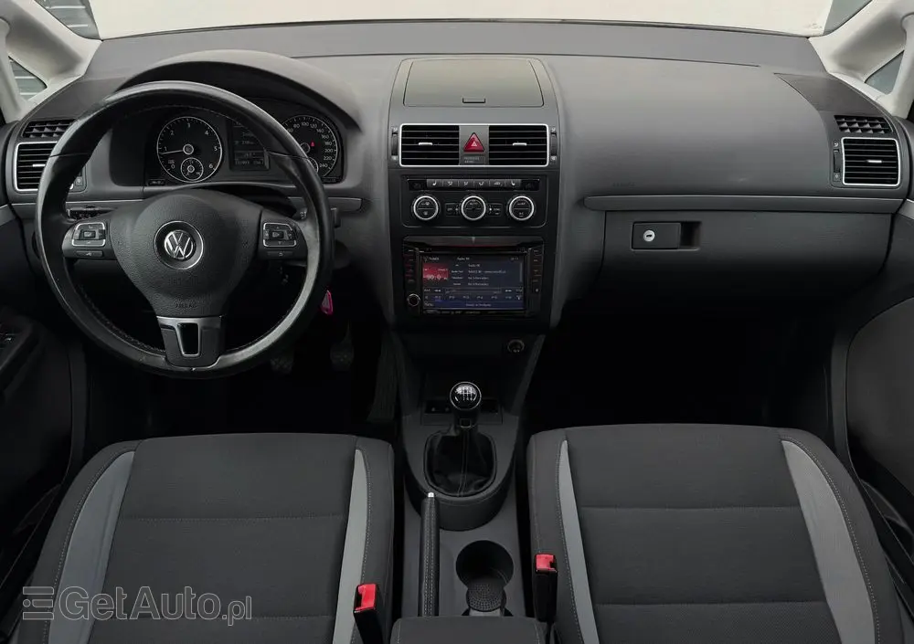 VOLKSWAGEN Touran 2.0 TDI DPF BlueMotion Technology Life