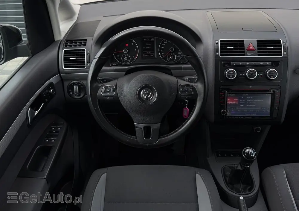 VOLKSWAGEN Touran 2.0 TDI DPF BlueMotion Technology Life