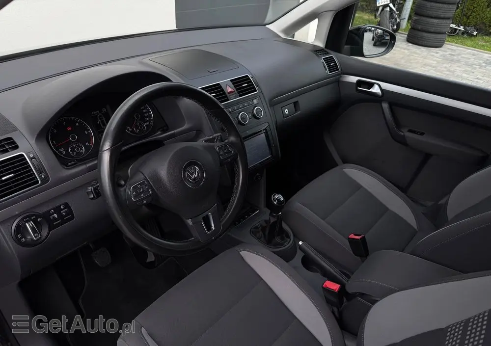 VOLKSWAGEN Touran 2.0 TDI DPF BlueMotion Technology Life