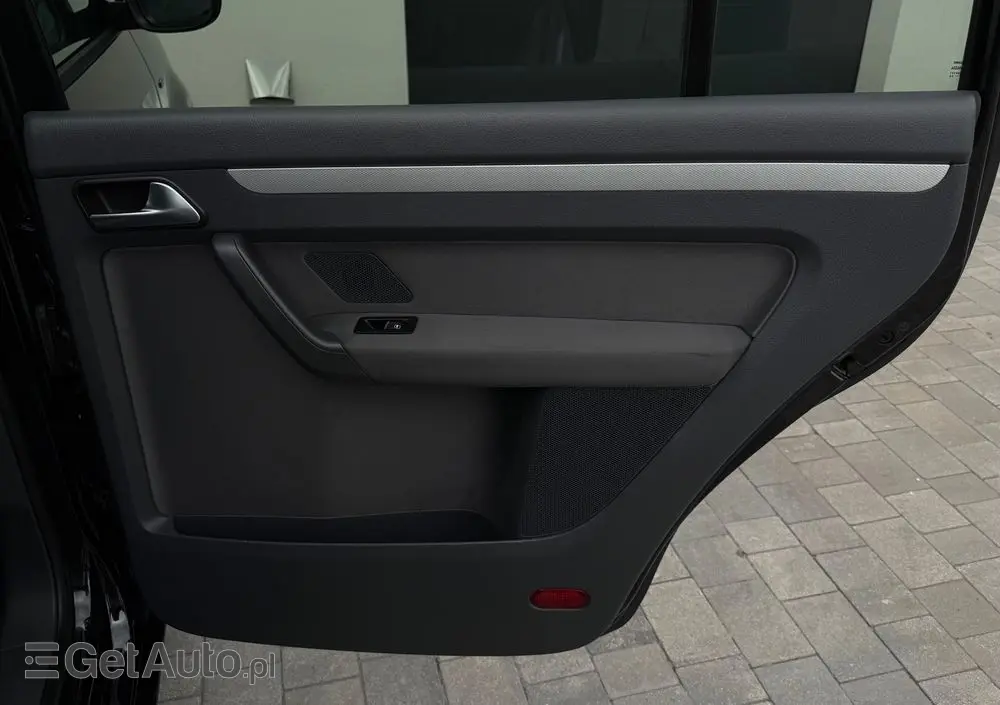 VOLKSWAGEN Touran 2.0 TDI DPF BlueMotion Technology Life