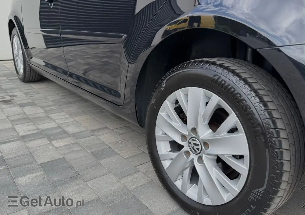 VOLKSWAGEN Touran 2.0 TDI DPF BlueMotion Technology Life