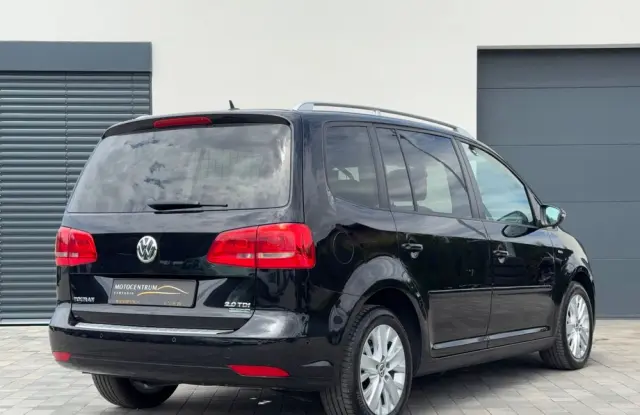 VOLKSWAGEN Touran 2.0 TDI DPF BlueMotion Technology Life