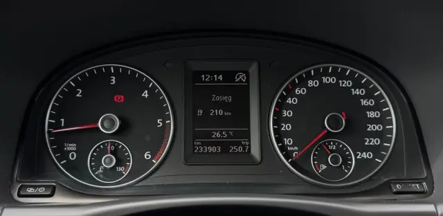 VOLKSWAGEN Touran 2.0 TDI DPF BlueMotion Technology Life