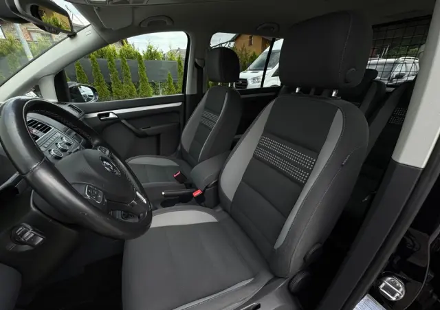 VOLKSWAGEN Touran 2.0 TDI DPF BlueMotion Technology Life