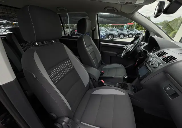 VOLKSWAGEN Touran 2.0 TDI DPF BlueMotion Technology Life