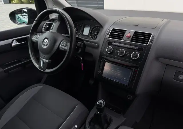 VOLKSWAGEN Touran 2.0 TDI DPF BlueMotion Technology Life