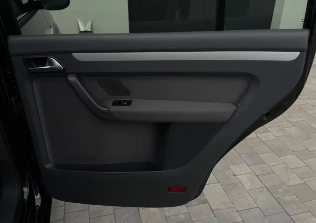 VOLKSWAGEN Touran 2.0 TDI DPF BlueMotion Technology Life