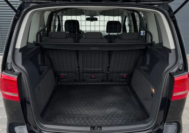 VOLKSWAGEN Touran 2.0 TDI DPF BlueMotion Technology Life