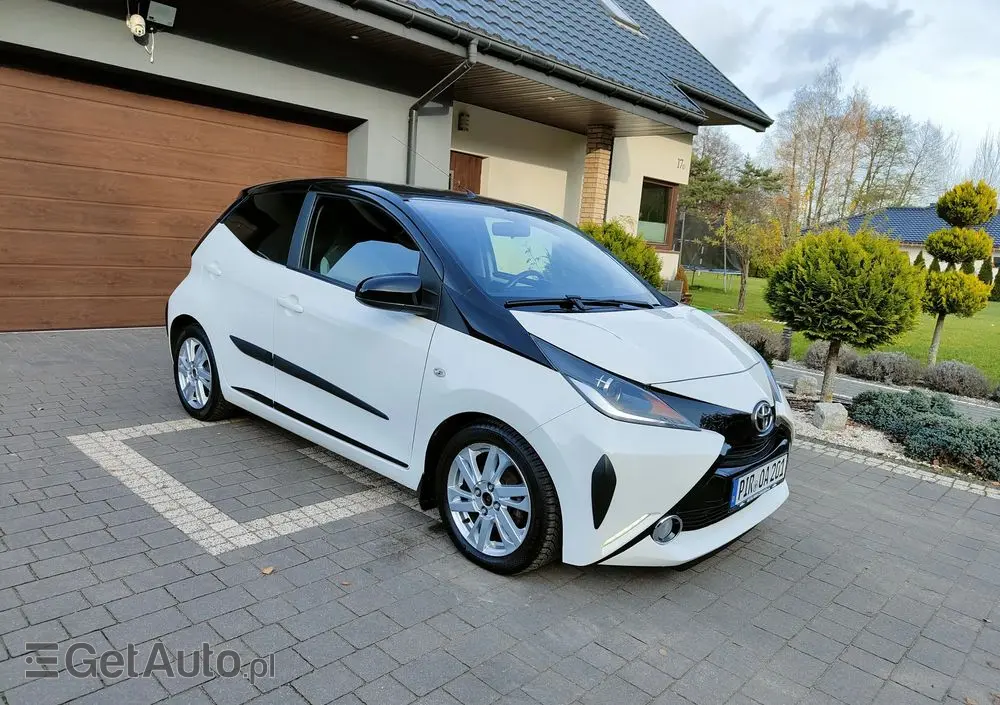 TOYOTA Aygo X