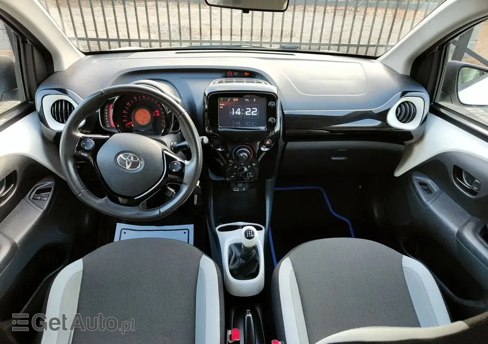 TOYOTA Aygo X