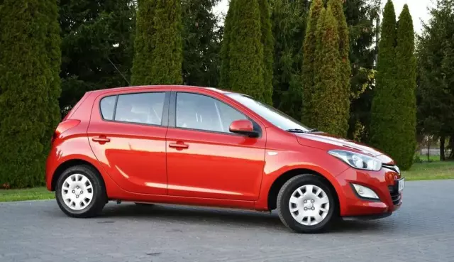 HYUNDAI I20 