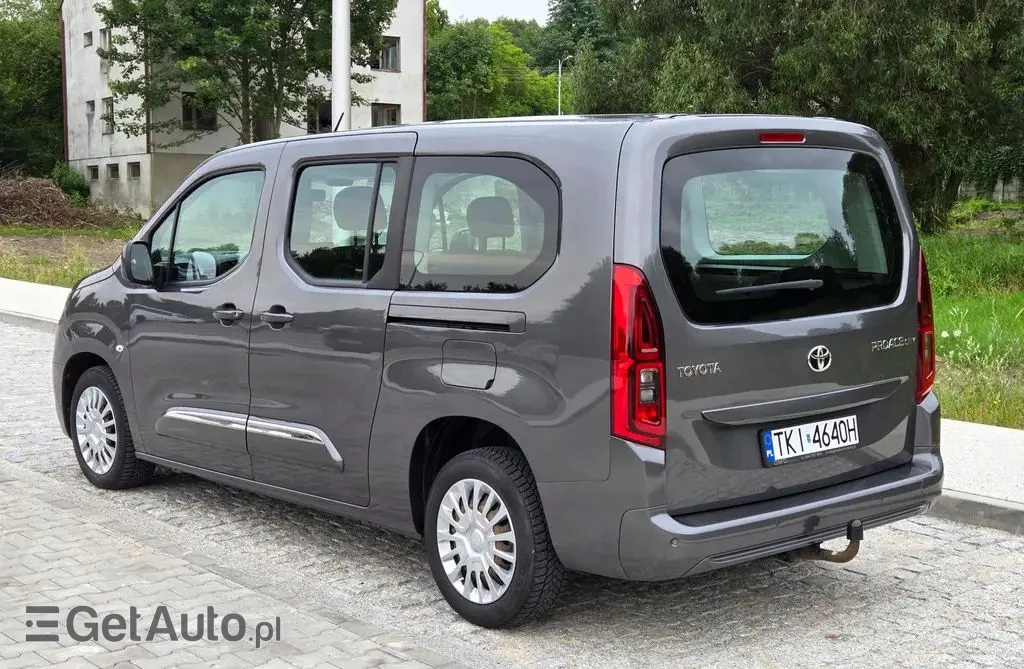 TOYOTA Proace City 