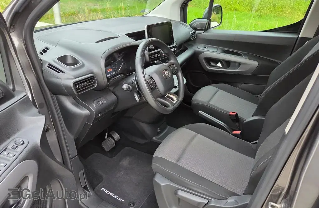 TOYOTA Proace City 