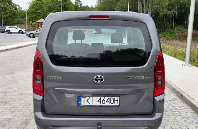 TOYOTA Proace City 
