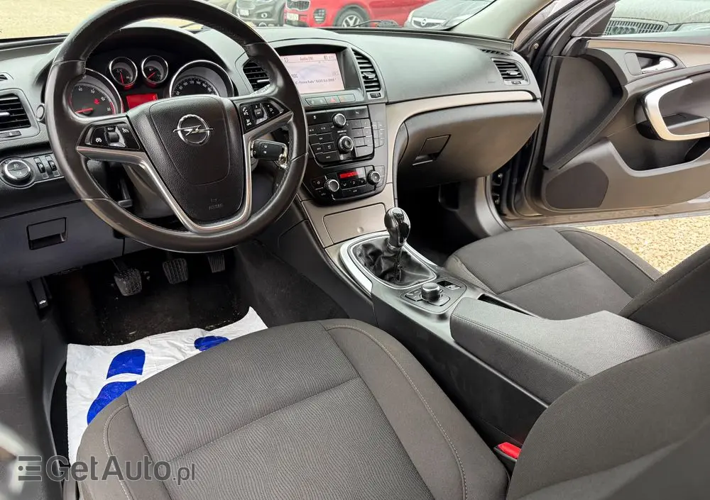 OPEL Insignia 1.6 Turbo Edition