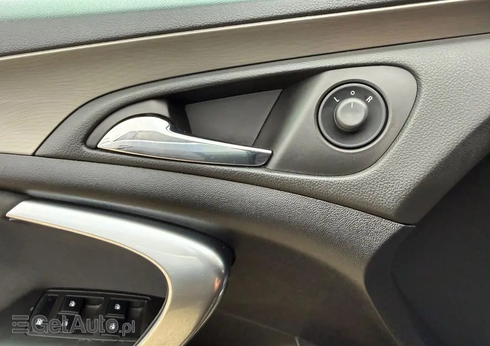 OPEL Insignia 1.6 Turbo Edition