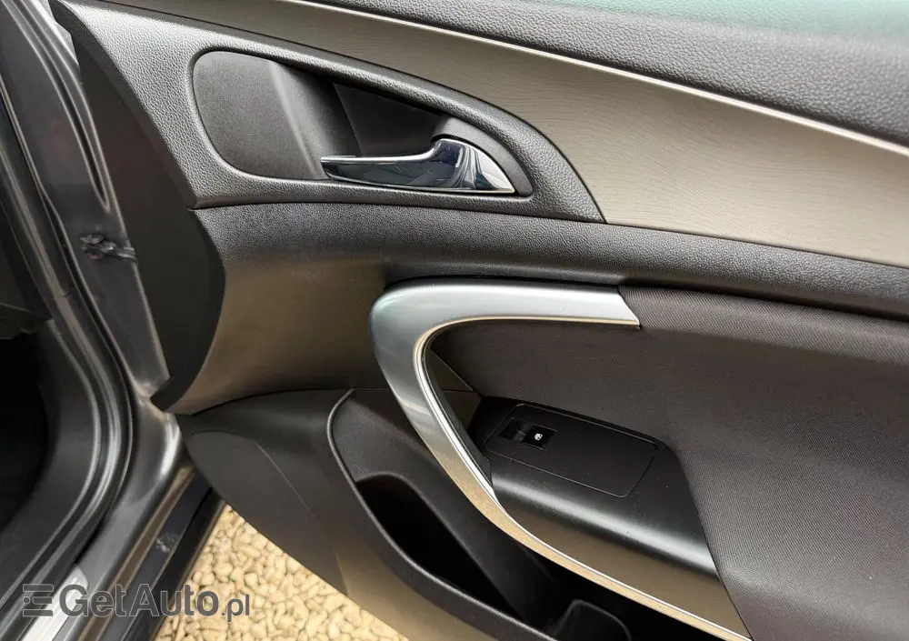OPEL Insignia 1.6 Turbo Edition