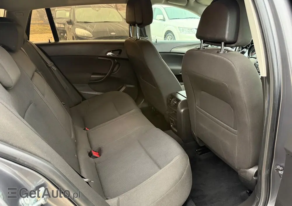 OPEL Insignia 1.6 Turbo Edition