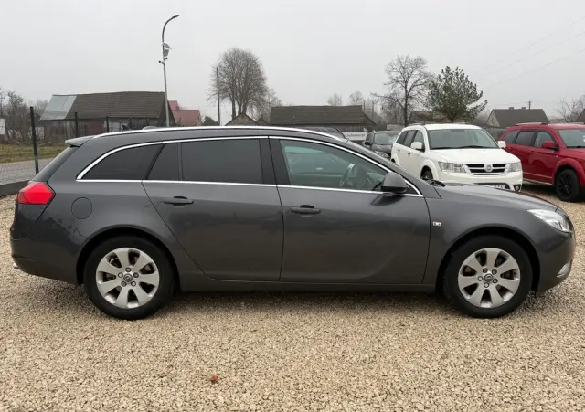 OPEL Insignia 1.6 Turbo Edition