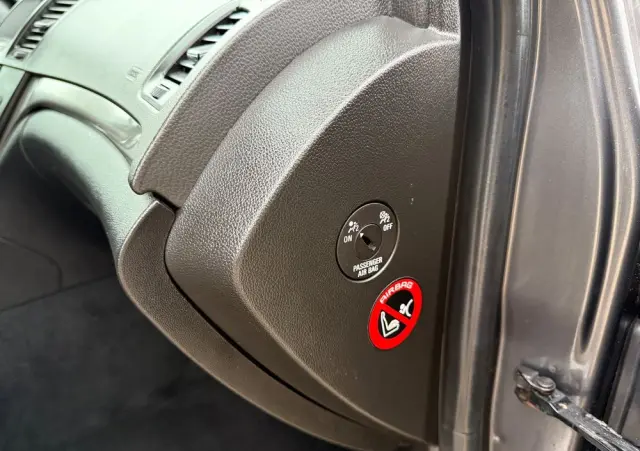 OPEL Insignia 1.6 Turbo Edition