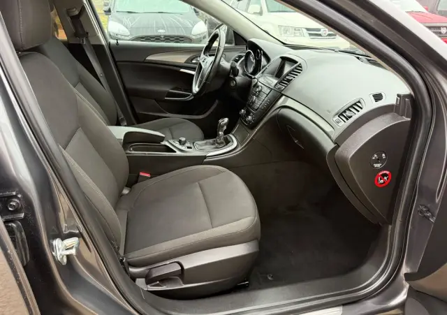 OPEL Insignia 1.6 Turbo Edition