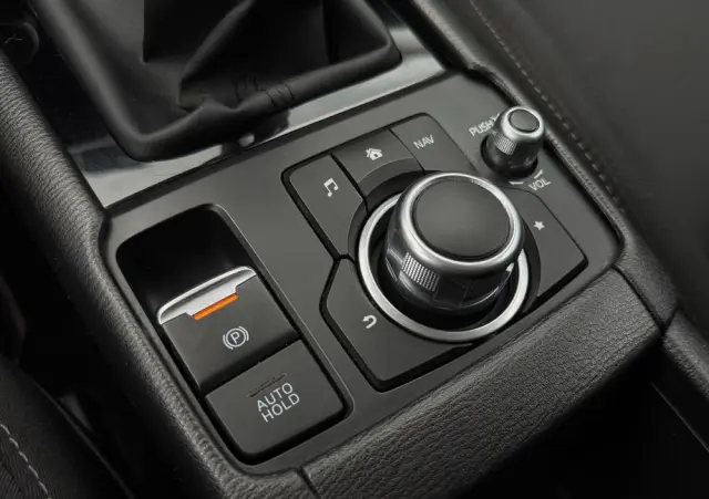 MAZDA CX-3 SKYACTIV-D 115 FWD Center-Line