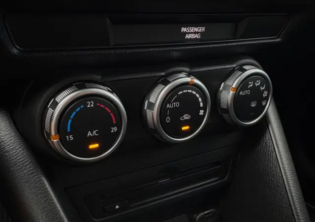 MAZDA CX-3 SKYACTIV-D 115 FWD Center-Line
