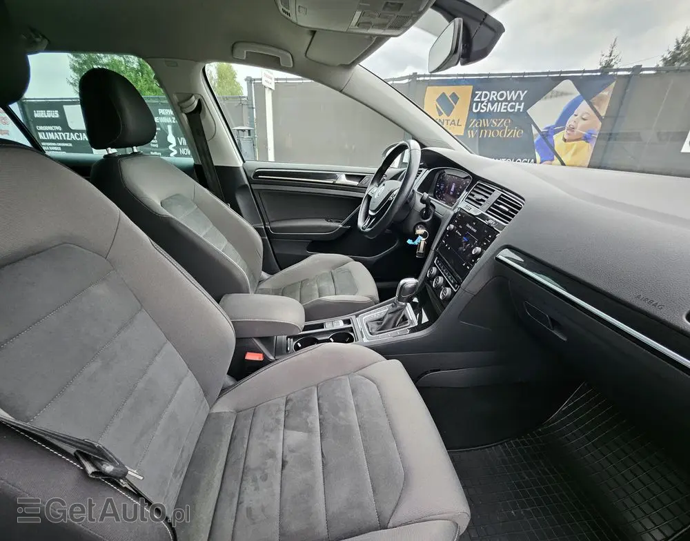 VOLKSWAGEN Golf Variant 2.0 TDI SCR DSG Active
