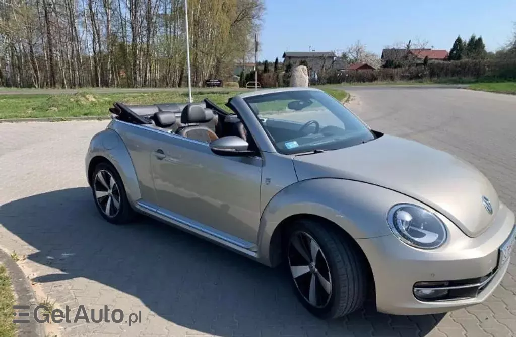 VOLKSWAGEN Beetle 