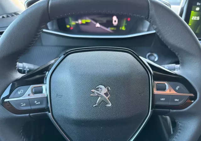 PEUGEOT 2008 1.2 PureTech Allure Pack S&S