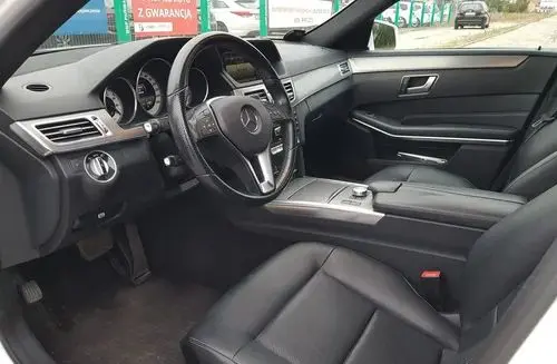 MERCEDES-BENZ Klasa E 