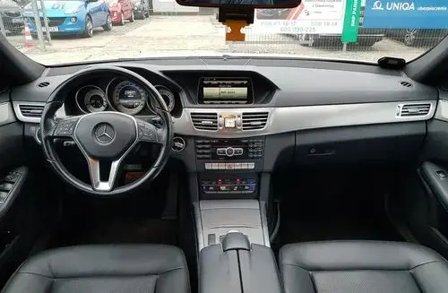 MERCEDES-BENZ Klasa E 