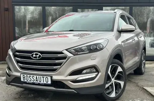 HYUNDAI Tucson 
