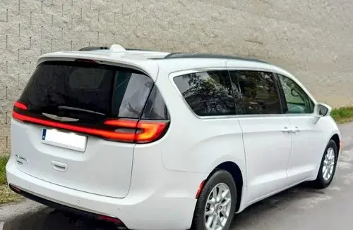 CHRYSLER Pacifica 