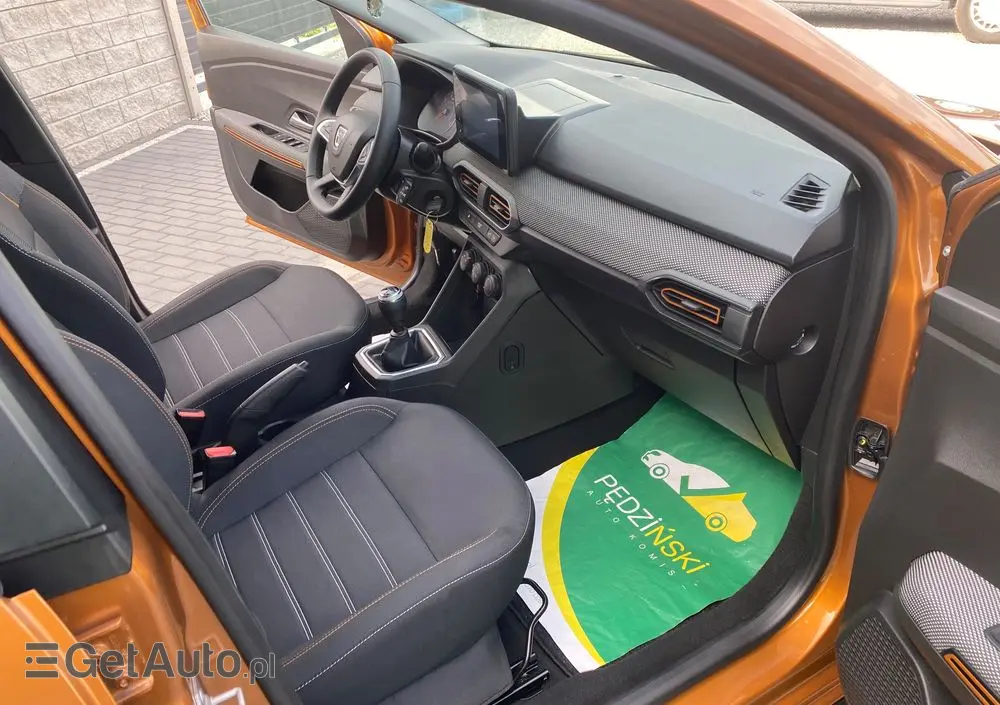 DACIA Sandero Stepway TCe 100 Celebration