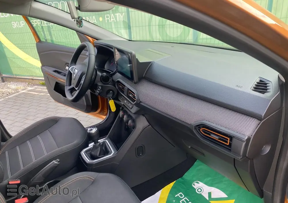 DACIA Sandero Stepway TCe 100 Celebration