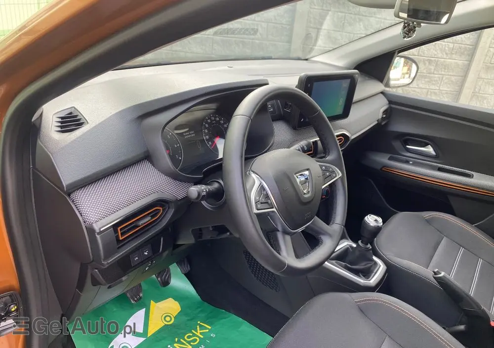 DACIA Sandero Stepway TCe 100 Celebration