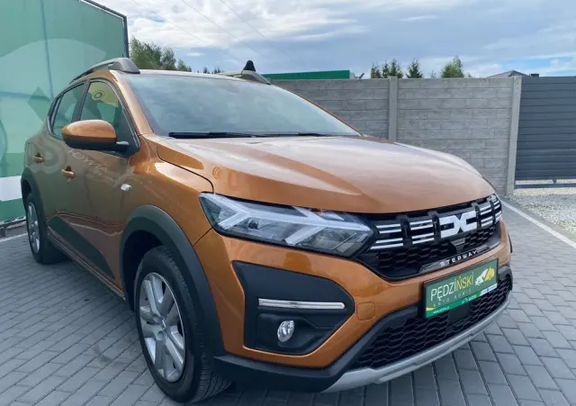 DACIA Sandero Stepway TCe 100 Celebration