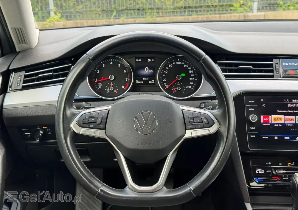 VOLKSWAGEN Passat 2.0 TSI Business DSG