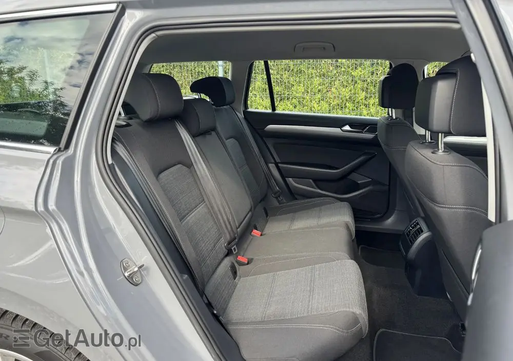 VOLKSWAGEN Passat 2.0 TSI Business DSG