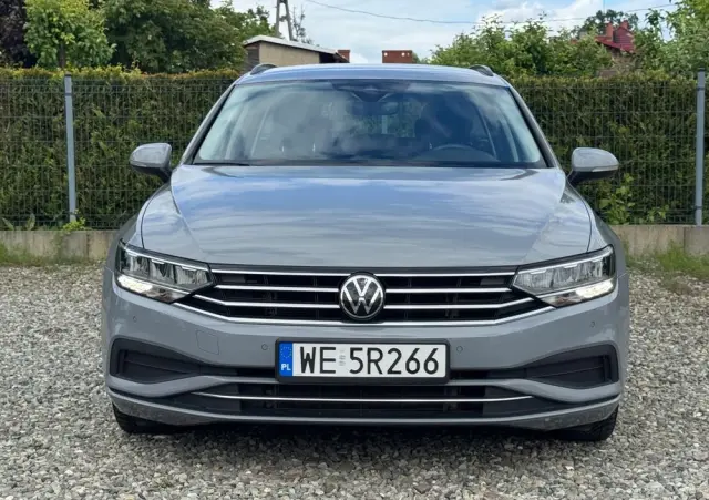 VOLKSWAGEN Passat 2.0 TSI Business DSG