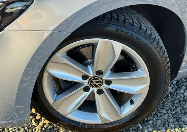 VOLKSWAGEN Passat 2.0 TSI Business DSG